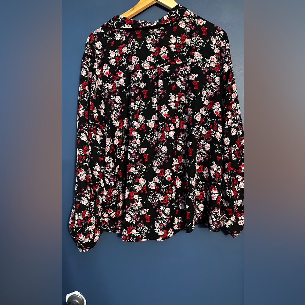 Elle Black and Pink Boxy Blouse with Peter Pan Collar